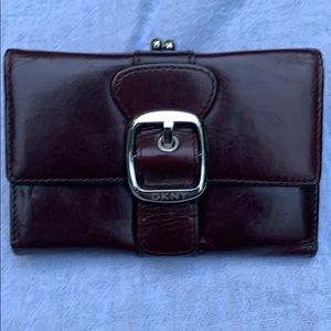 DKNY VINTAGE BURGUNDY WALLET